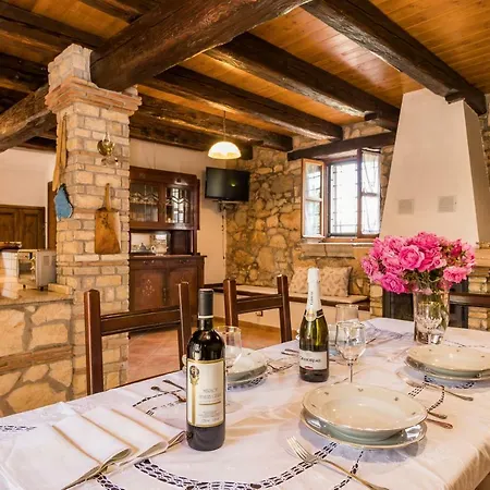 Old Istrian Martina *